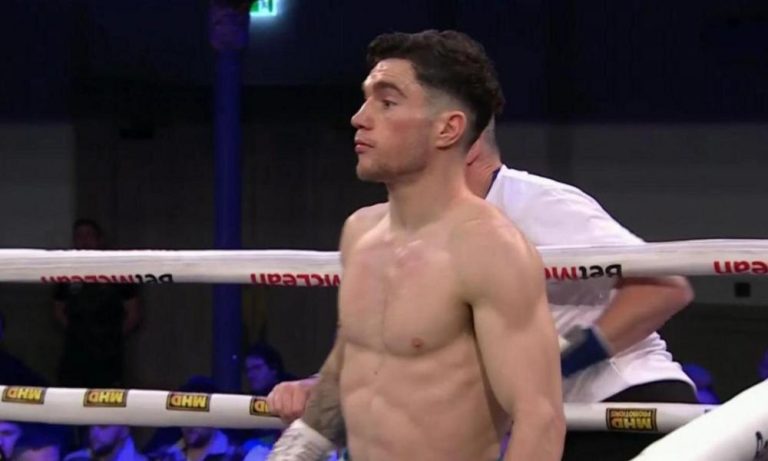 Σοκ στην Ιρλανδία – Ξεψύχησε 28χρονος μποξέρ μέσα στο ρινγκ μετά από χτύπημα στο κεφάλι
