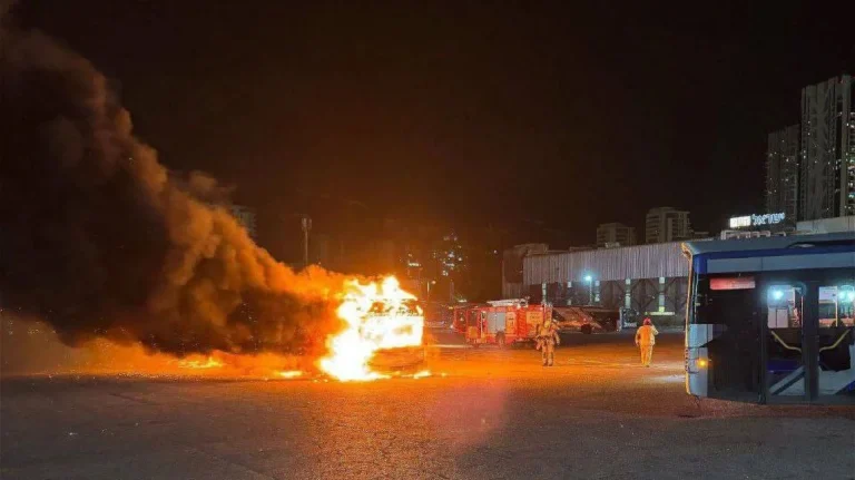 Ταυτόχρονες εκρήξεις σε τρία άδεια λεωφορεία στο Τελ Αβίβ – Τρομοκρατικό χτύπημα «βλέπουν» οι Αρχές