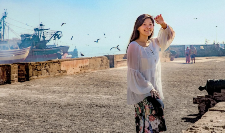 Dr. Alina Chan> Τι λέει σήμερα η μοριακή βιολόγος που αποκάλυψε πρώτη, το 2020, ότι η Covid προήλθε από το κινεζικό εργαστήριο