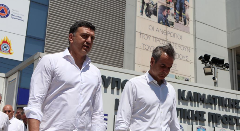 Xoυβαρντάς με τα λεφτά των Οικογενειών-Ιδρυμάτων Rockefeller, Gabots, Du Pont, Lehman, Freeman, Morgan, o δυστοπικός Βασίλης Κικίλιας των ΜΑΥΡΩΝ ΚΥΚΝΩΝ