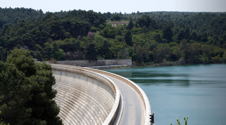 Νερό: Επιφυλακτικοί οι ειδικοί για το φετινό υδρολογικό έτος -Τα αποθέματα στην Αττική και την υπόλοιπη χώρα