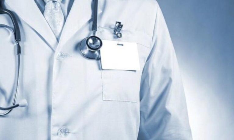 Σάλος στη Γερμανία: Γιατρός κατηγορείται για τη δολοφονία 15 ασθενών του με θανατηφόρο κοκτέιλ φαρμάκων