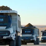 Μεταλλευτικό φορτηγό σε μεγάλο ορυχείο – φωτογραφία αρχείου