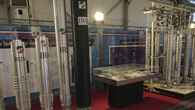 CNN: Το Ισραήλ ετοιμάζεται να βομβαρδίσει τις πυρηνικές εγκαταστάσεις του Ιράν