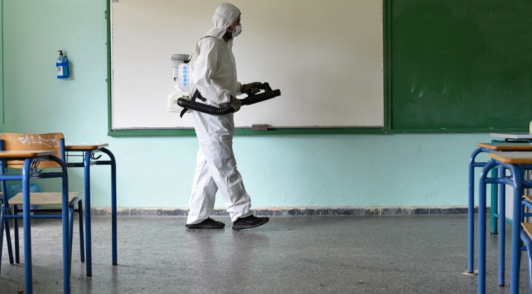 Κλειστά σχολεία σε Αττική, Θεσσαλονίκη, Σέρρες και Κρήτη λόγω κρουσμάτων στρεπτόκοκκου – Διαφωνεί ο ΕΟΔΥ με την απόφαση