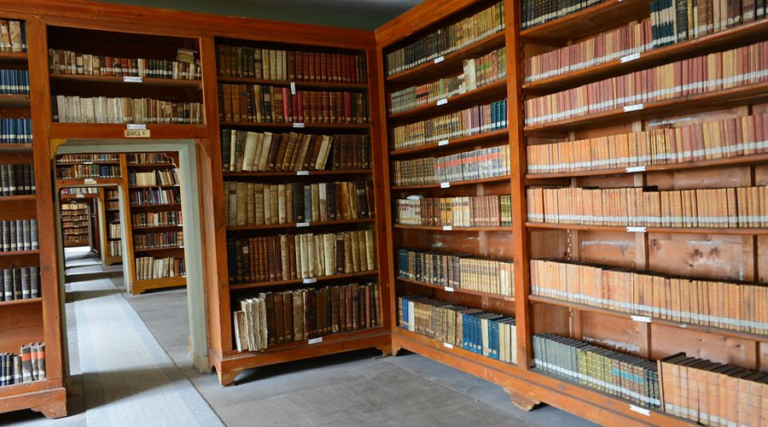 Αναζητώντας τον Θεό πέρα από διπλώματα.