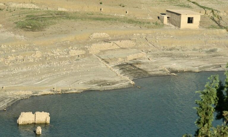 Οι “10 πληγές του Φαραώ”- Έρχονται αυξήσεις στα τιμολόγια νερού καθώς η λειψυδρία ταλανίζει ολόκληρη την ελληνική επικράτεια;