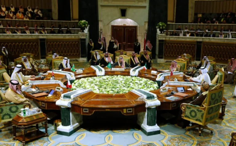 Οι χώρες του Κόλπου προετοιμάζονται για πιθανές χημικές και πυρηνικές επιθέσεις.