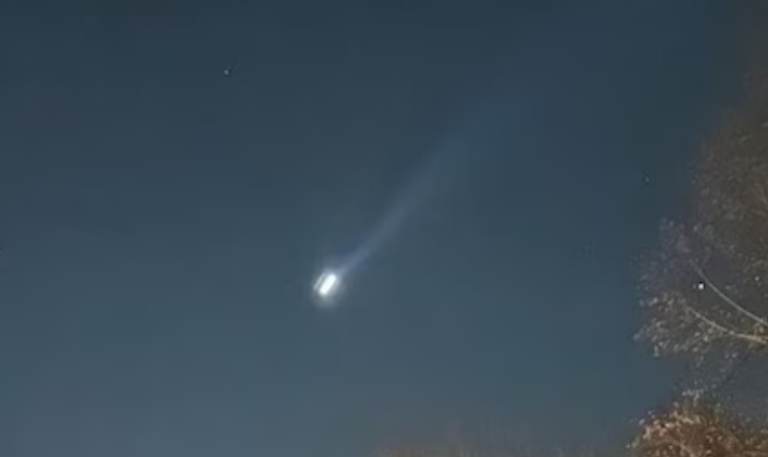 ΗΠΑ: Μυστηριώδες ιπτάμενο αντικείμενο εμφανίστηκε μέρα μεσημέρι