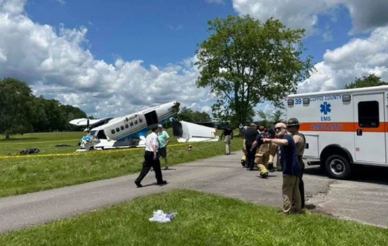 ΗΠΑ: Αεροσκάφος που μετέφερε 20 επιβάτες συνετρίβη στην πολιτεία Τενεσί