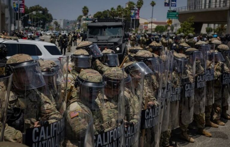 Εντυπωσιακό – Περισσότεροι Αμερικανοί στρατιώτες στο Λος Άντζελες από ότι σε Ιράκ, Συρία – Trump: «Εισβολή ξένων εχθρών»