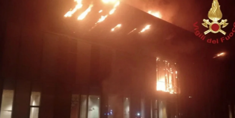 Ιταλία: Φωτιά στο προπονητικό κέντρο της Φιορεντίνα -Στο νοσοκομείο τρεις παίκτες της ποδοσφαιρικής ομάδας