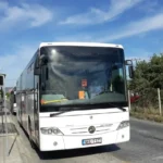 Χαλκιδική: Αυτοκίνητο έπεσε πάνω σε ανθρώπους που περίμεναν σε στάση του ΚΤΕΛ – Πληροφορίες για 7 τραυματίες