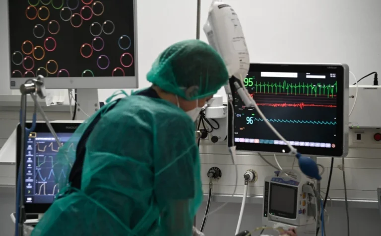 Γρεβενά: Στη ΜΕΘ 17χρονη μετά από σοβαρό ατύχημα με πατίνι – Κρίσιμη η κατάστασή της