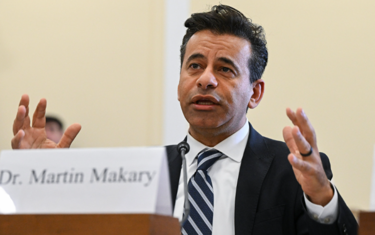 Ο επικεφαλής του FDA δήλωσε πως είναι πολύ πιθανό: Ο ιός του Lyme και ο ιός του AIDS να δημιουργήθηκαν ως βιολογικά όπλα!