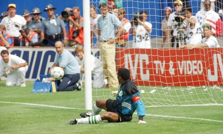 Θρήνος στο παγκόσμιο ποδόσφαιρο: Πέθανε ο Νιγηριανός τερματοφύλακας Πίτερ Ρουφάι