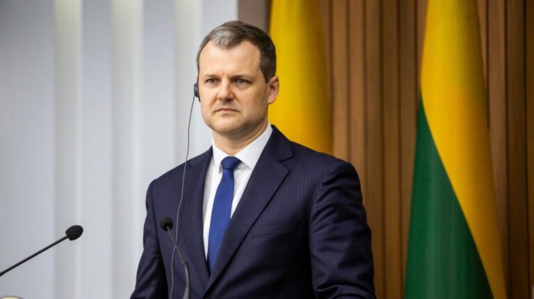 Έπεσε λόγω σκανδάλων η κυβέρνηση της Λιθουανίας – Ο πρωθυπουργός έκανε μπίζνες