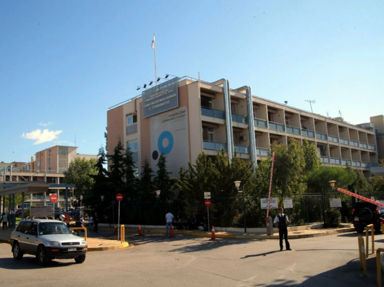 Κράτος υπο διάλυση: Ασανσέρ έπεσε στο κενό από τον τρίτο όροφο στο ισόγειο εν μέσω γενικής εφημερίας στο νοσοκομείο «Γεννηματάς».