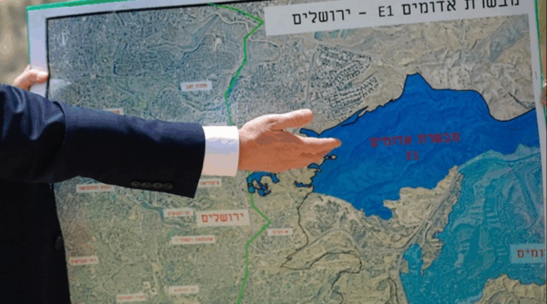 Ισραήλ: Εγκρίθηκε επίσημα το σχέδιο εποικισμού που χωρίζει στα δύο τη Δυτική Όχθη