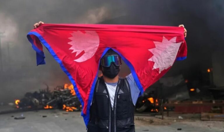 Τρόμος σε Ινδία, Κίνα και Πακιστάν για την κρίση στο Νεπάλ – Ανατρέπονται οι παγκόσμιες ισορροπίες