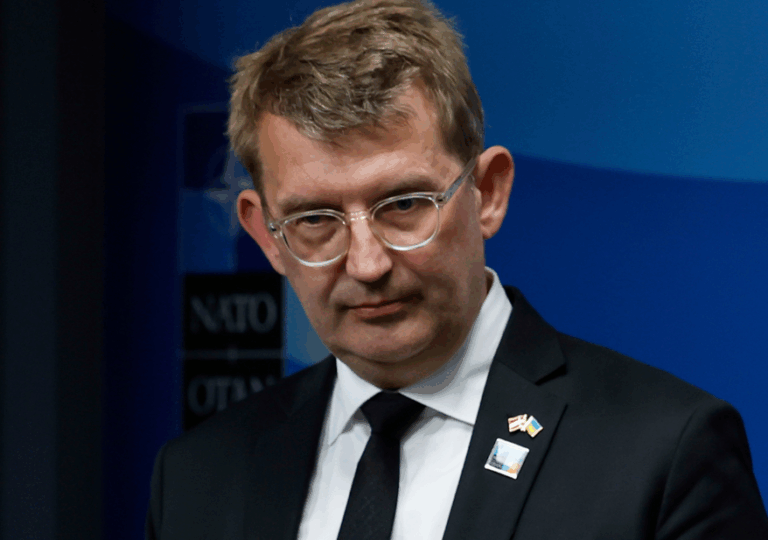 Έτοιμη και η Δανία για το άρθρο 4 του ΝΑΤΟ μετά τα ύποπτα drones πάνω από αεροδρόμια