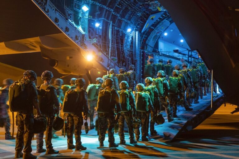 Όλεθρος στην Ευρώπη – Η Βρετανία στέλνει στρατό στην Ουκρανία, θα εμπλακούν και 2.000 Γάλλοι – Ρωσία: Θα χτυπηθούν ανελέητα