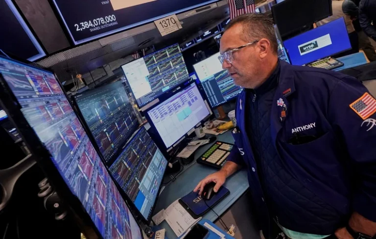 Η εκρηκτική ανάπτυξη της τεχνητής νοημοσύνης εκτοξεύει τα διεθνή χρηματιστήρια αλλά τροφοδοτεί και ανησυχίες για φούσκες