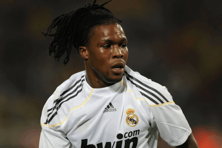 Χάος παντού – Ξαφνικό εγκεφαλικό για τον πρώην ποδοσφαιριστή της Ρεάλ Ρούστον Ντρέντε