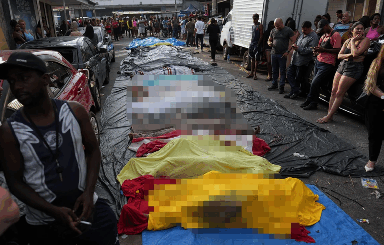 Σοκαριστικές εικόνες από το Ρίο ντε Τζανέιρο: Σκηνές πολέμου σε αστυνομική έφοδο κατά συμμορίας – 132 νεκροί, πτώματα στους δρόμους