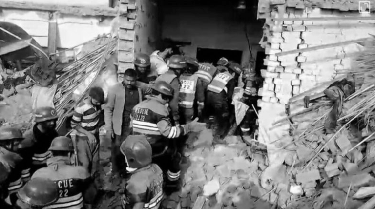 Πακιστάν: Τουλάχιστον 15 νεκροί από έκρηξη σε εργοστάσιο κόλλας