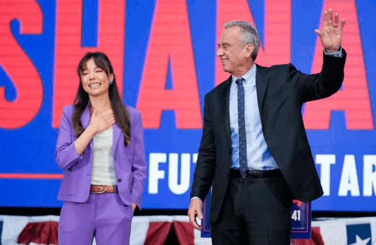 SHANAHAN: «ΕΙΜΑΣΤΑΝ …ΧΡΗΣΙΜΕΣ ΗΛΙΘΙΕΣ ΤΟΥ ΣΒΑΜΠ!», Η ΔΗΛΩΣΗ ΠΟΥ ΠΡΟΚΑΛΕΙ ΣΑΛΟ