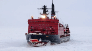 Για πρώτη φορά στην Ιστορία η Ρωσία έβγαλε στην Αρκτική 8 πυρηνοκίνητα παγοθραυστικά – Τι προετοιμάζει