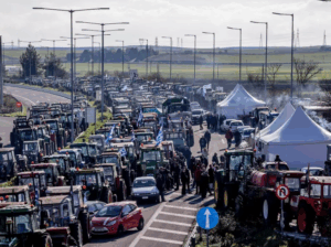 Ο Χρυσοχοΐδης επιβεβαιώνει ότι υπάρχει και plan B για την αντιμετώπιση των αγροτών: «Ο νόμος μπορεί να εφαρμοστεί»