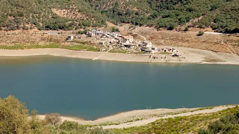 Συναγερμός για τα νερά της Κρήτης: Στερεύουν τα φράγματα