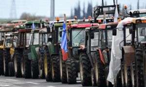 Αγρότες σχεδιάζουν σήμερα στις 10 το πρωί απόβαση με τρακτέρ στο λιμάνι της Θεσσαλονίκης