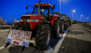 «Μαρσάρουν» τα τρακτέρ στα μπλόκα