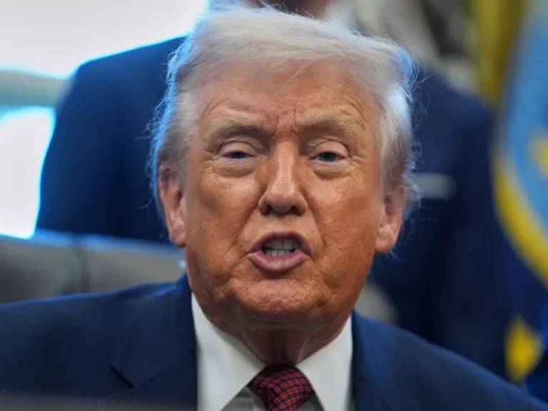 Ο Τραμπ θα υπογράψει εκτελεστικό διάταγμα για τη διαδικασία έγκρισης της Τεχνητής Νοημοσύνη