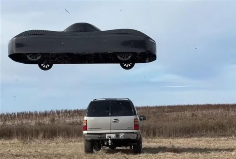 «Πού να σε πετάξω;» – Μπαίνει στην παραγωγή το πρώτο ιπτάμενο αυτοκίνητο στον κόσμο