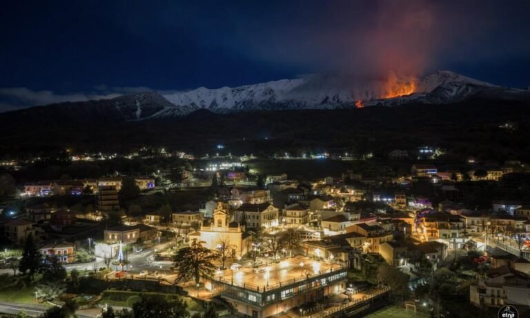 Αίτνα: Εξερράγη ξανά το ηφαίστειο – Σε επιφυλακή οι αρχές, χωρίς απειλή για κατοικημένες περιοχές