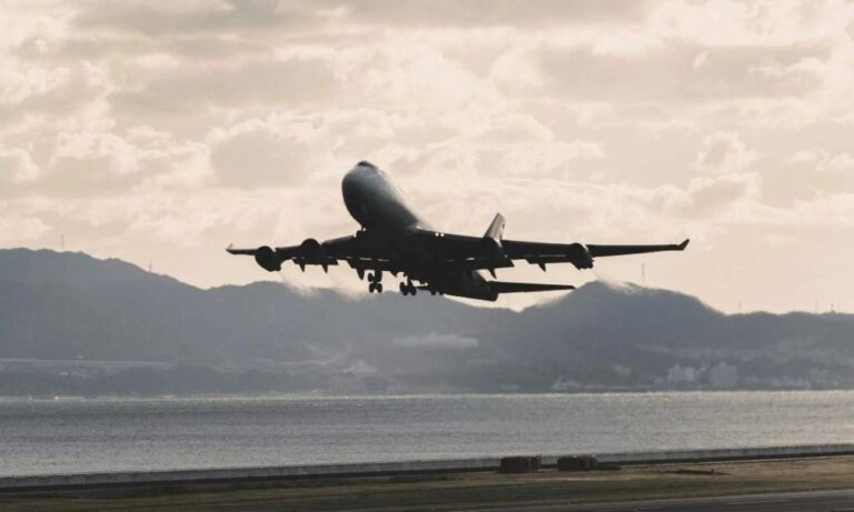 Ηνωμένα Αραβικά Εμιράτα: Μπλοκ στην χρήση του εναέριου χώρου τους σε στρατιωτικές επιχειρήσεις κατά του Ιράν