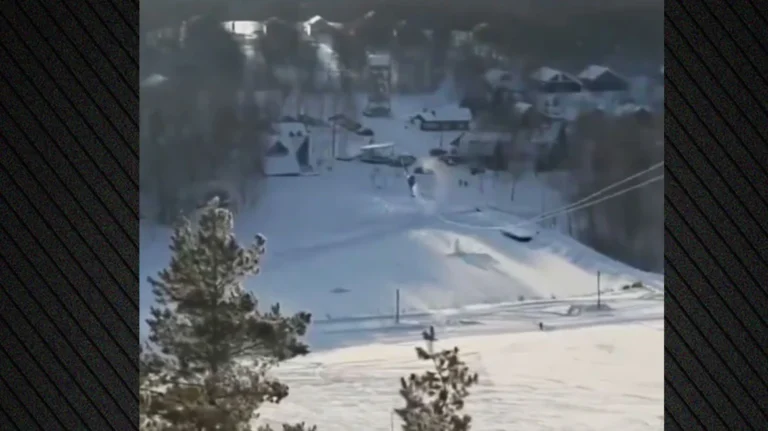 Ρωσία: Ελικόπτερο μεγιστάνα των μεταφορών έμπλεξε σε καλώδια και συνετρίβη – Νεκροί οι επιβαίνοντες