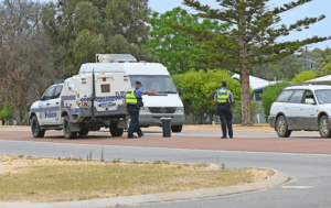 Ένοπλη επίθεση σε κωμόπολη της Αυστραλίας – Σκοτώθηκαν δύο γυναίκες και ένας άνδρας, σοβαρά τραυματισμένος ένας κάτοικος