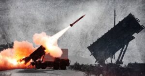 Τρομερό – Η Κίνα με δορυφορικές εικόνες αποκαλύπτει τη δύναμη 10.000 στρατιωτών των ΗΠΑ στο Κατάρ