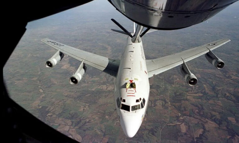 Μυστήριο με τον ιπτάμενο «πυρηνικό ανιχνευτή» της Αμερικής – Το περίεργο ταξίδι του