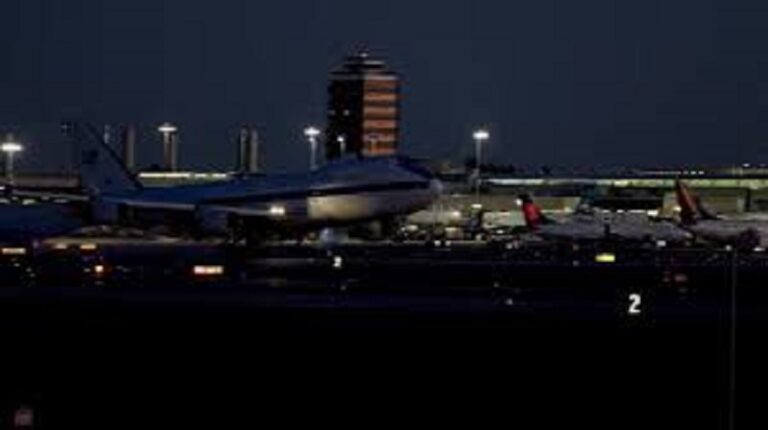 Το Boeing της «Ημέρας της Κρίσης» στο Λος Άντζελες – Ανασύρονται σενάρια πυρηνικής απειλής