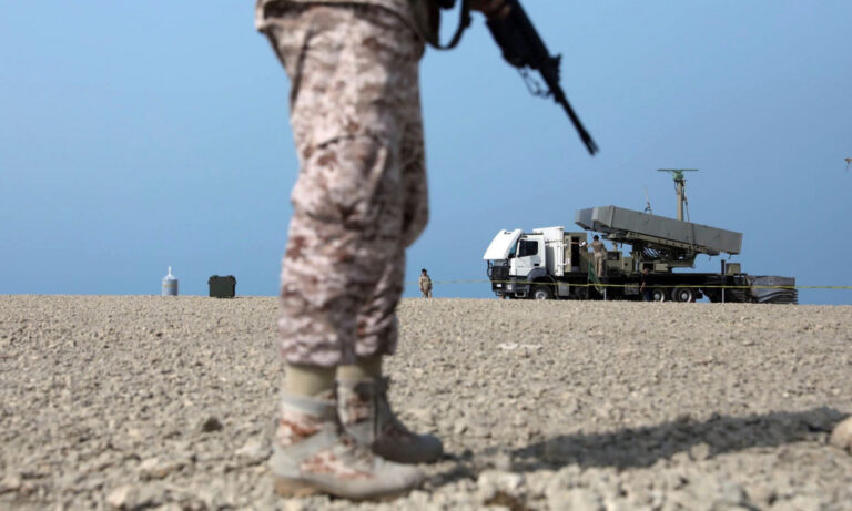 Εκρήξεις συγκλονίζουν το λιμάνι Μπαντάρ Αμπάς στο Ιράν μετά τo τελεσίγραφο Τραμπ