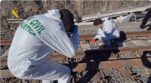 Εντοπίστηκε σπασμένος σύνδεσμος στο σημείο της σιδηροδρομικής τραγωδίας