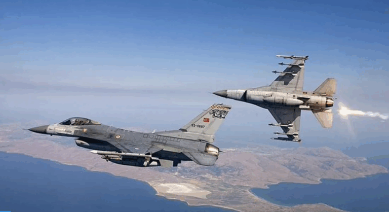 Πέντε παραβιάσεις του ελληνικού εναέριου χώρου από 4 τουρκικά F-16 και ένα UAV