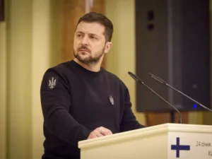 Ο Ζελένσκι κήρυξε σε κατάσταση έκτακτης ανάγκης τον ενεργειακό τομέα της Ουκρανίας