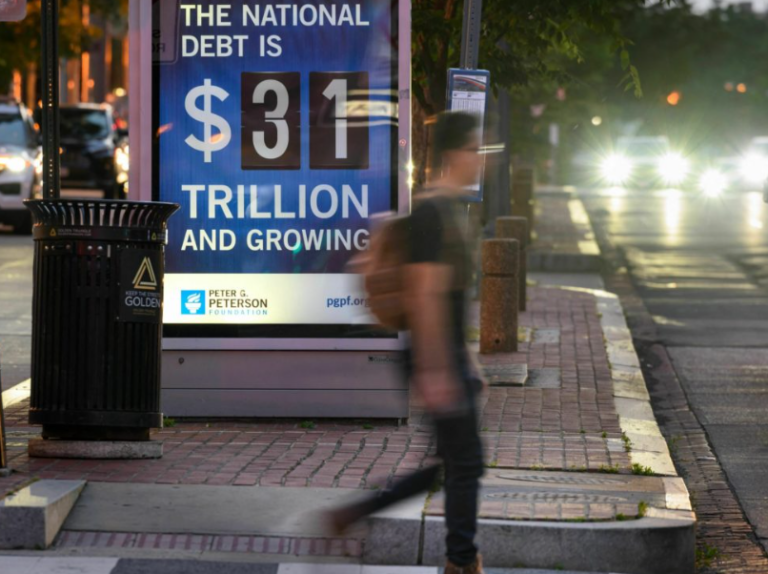 Daily Mail> Αποχαρακτηρισμένα αρχεία της CIA αποκαλύπτουν ένα ανατριχιαστικό σχέδιο για τον χειρισμό του μυαλού των Αμερικανών